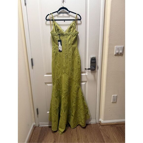ELLIATT Florian Lace Gown in Green Wedding Guest Gala Event Dress size S NWT - Picture 6 of 6